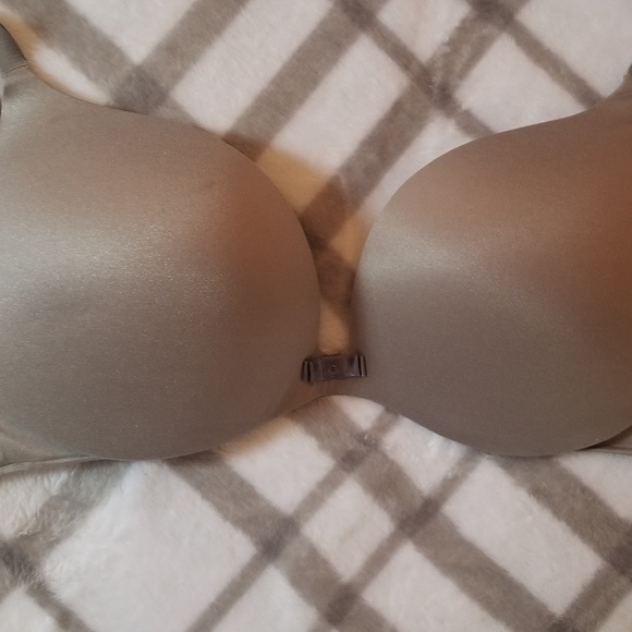Victoria's Secret PLUNGE Bra - Picture 1 of 4